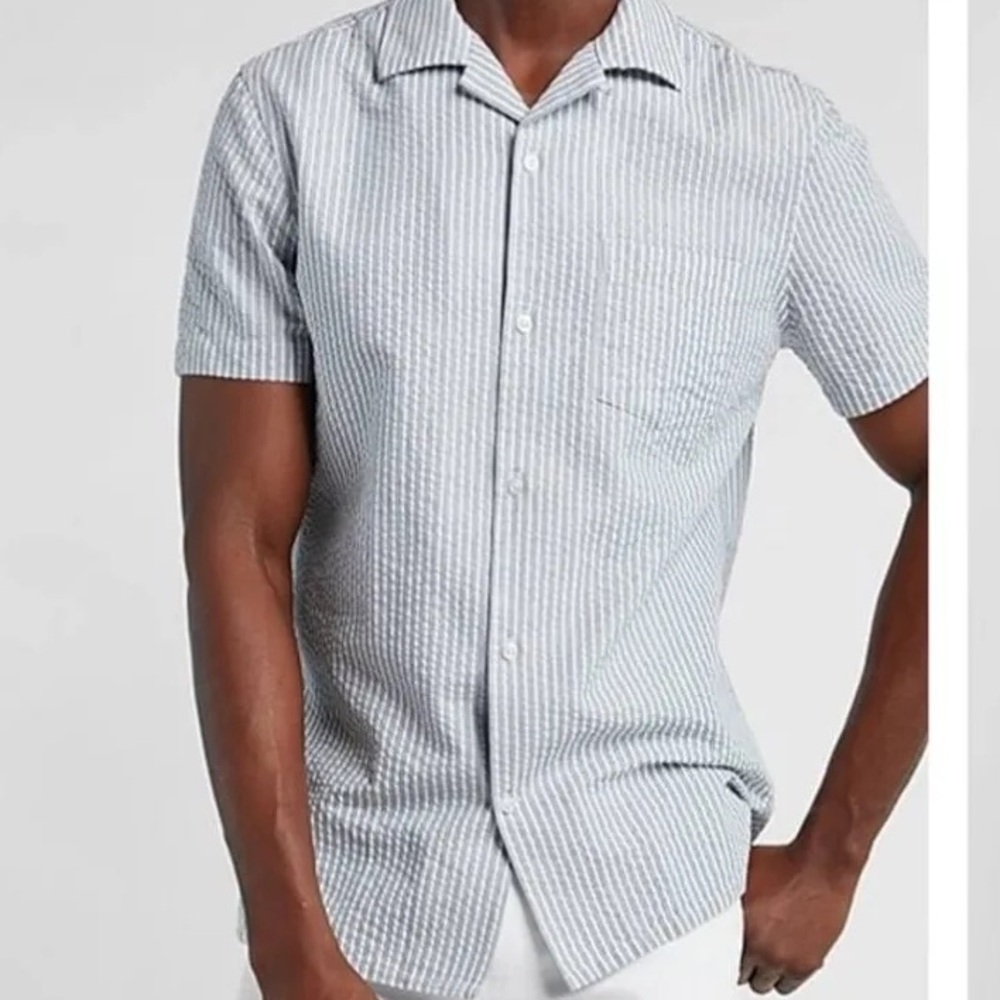 Express Men’s Striped Seersucker Button Down Short Sleeve Shirt Size L